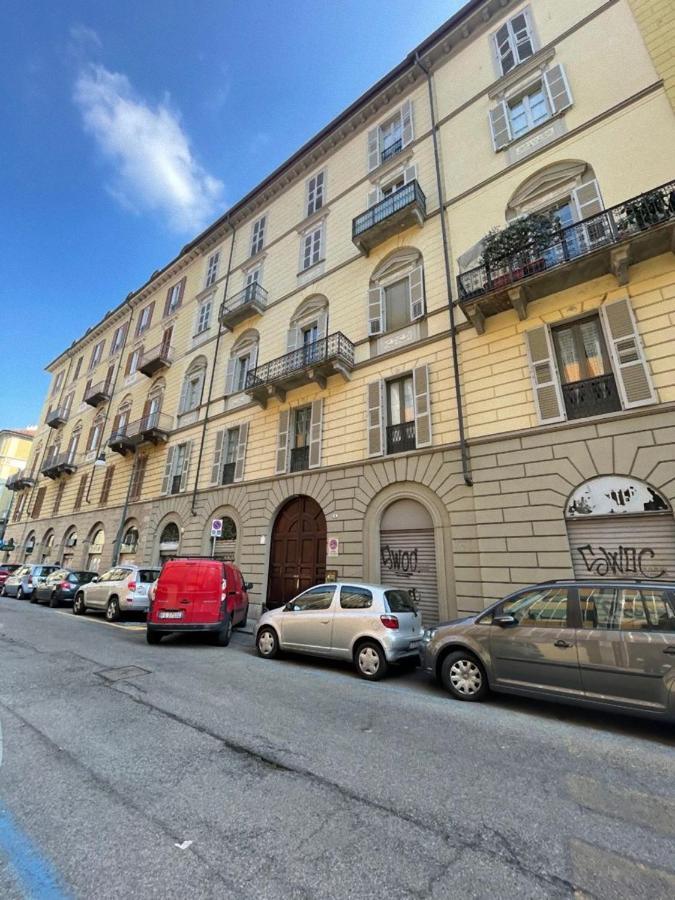 Centralissimo Appartamento Su Due Livelli 1 토리노 외부 사진